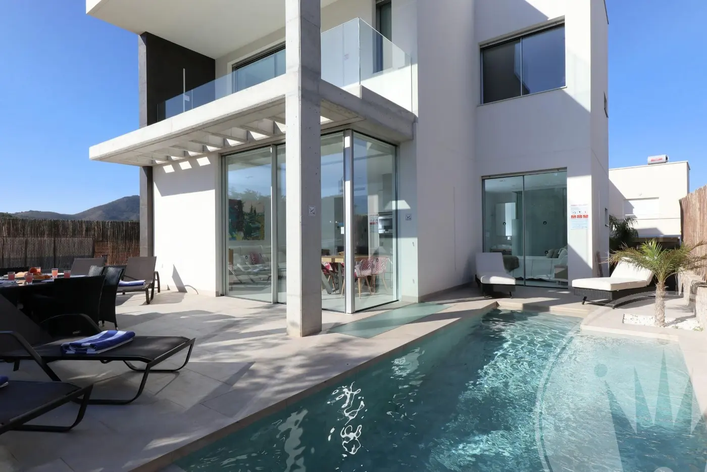 Las Dalias 564 · property photograph 2
