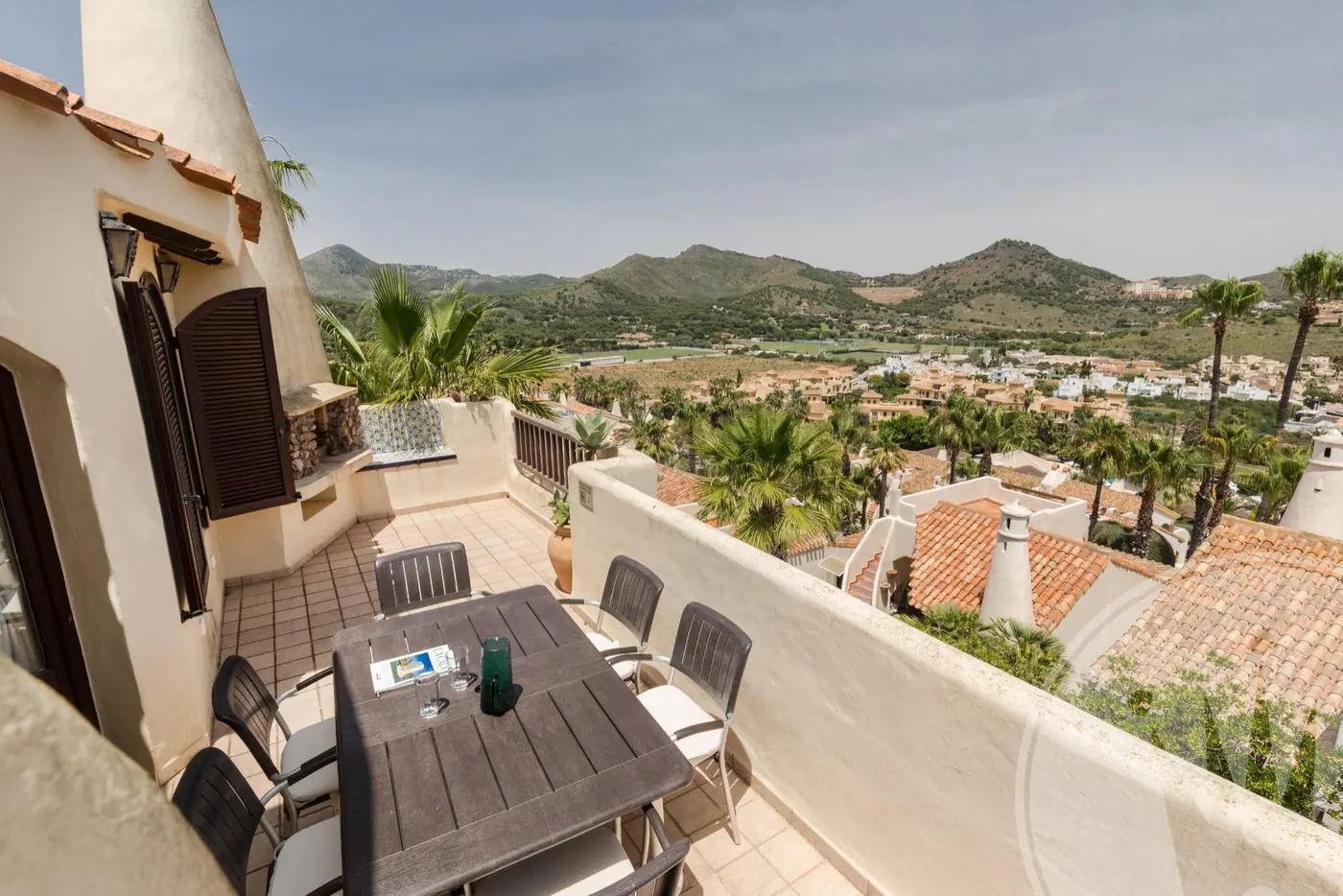 Los Altos 367 · property photograph 1